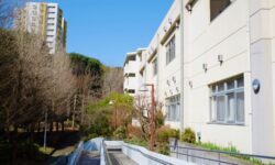 外観スロープ側